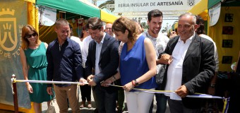 El Cabildo y el Ayuntamiento del Puerto de la Cruz inauguran la III Feria Insular de Artesanía 2015
