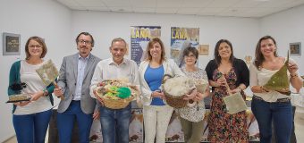 El Cabildo de Tenerife apuesta por la recuperación del tratamiento de la lana como oficio artesano en el Puerto de la Cruz